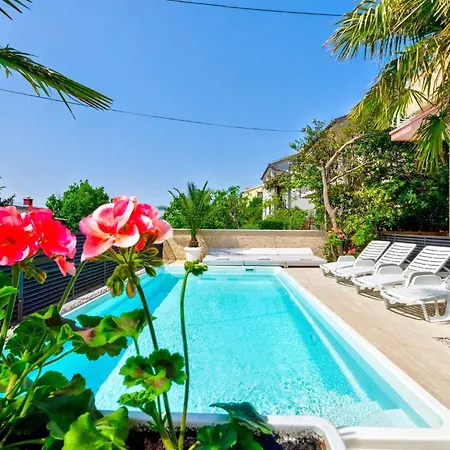 In 14226 Apartment *