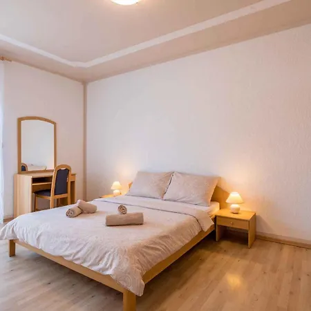 In 14226 Apartment *