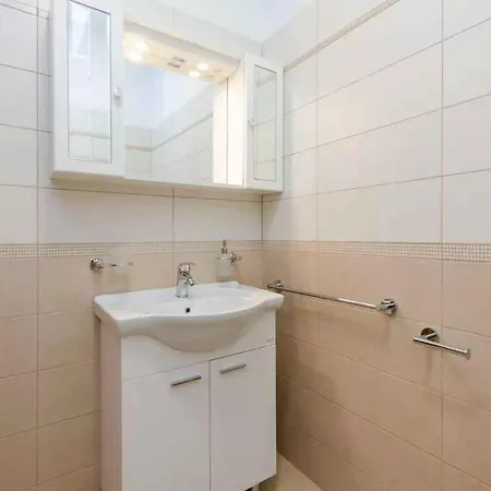In 14226 Apartment