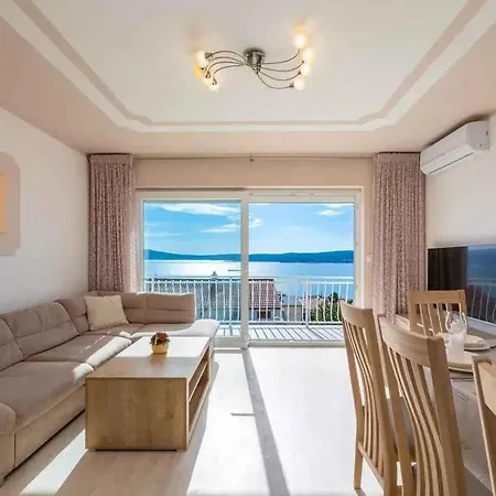 In 14226 Apartment Crikvenica