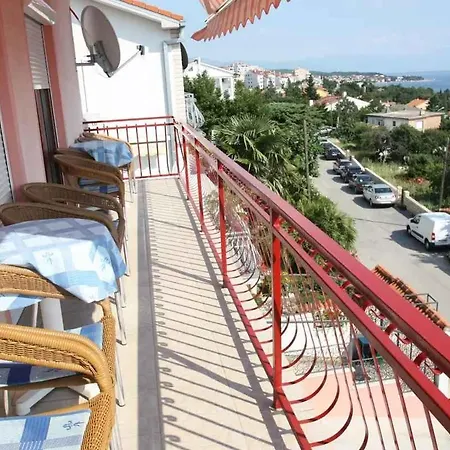 Apartment In 14226 *