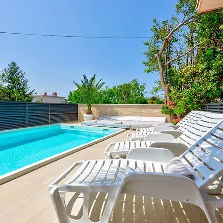 Apartamento In 14226 Crikvenica